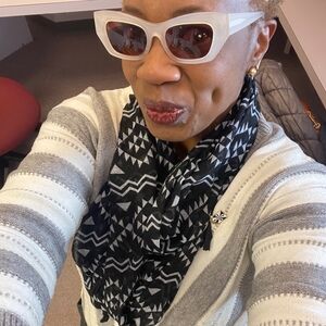 Meet your Posher, Camilla